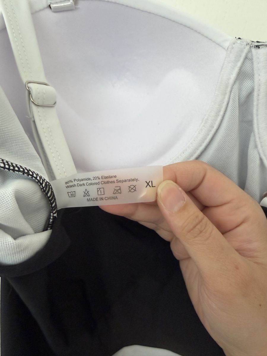Costumi da bagno & Bikini: Badeanzug Grösse XL – Nuovo (secondo la descrizione) da Schübelbach venduto da Sambodscha 2