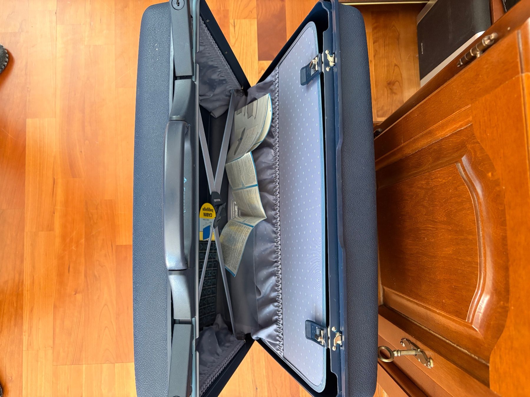 Samsonite Valigie: Valise week-end vintage Samsonite, bleu - utilisée 1 fois. – Usato da Crans  Montana venduto da proff 1