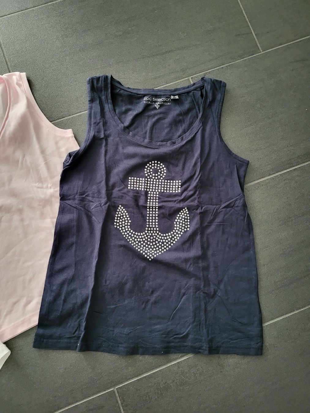 T-shirt: Tanktops in Gr. L und 40/42 – Usato da Matzendorf venduto da hauli2 2