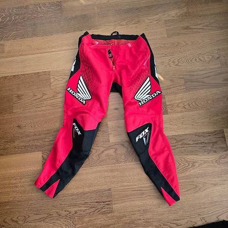 Fox 180 Motocross Pants Size: 32