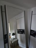 Schwebetürenschrank mit Spiegeln weiss