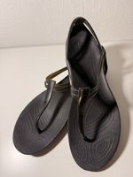 Crocs Sandalen Damengrösse 8 schwarz guter Zustand