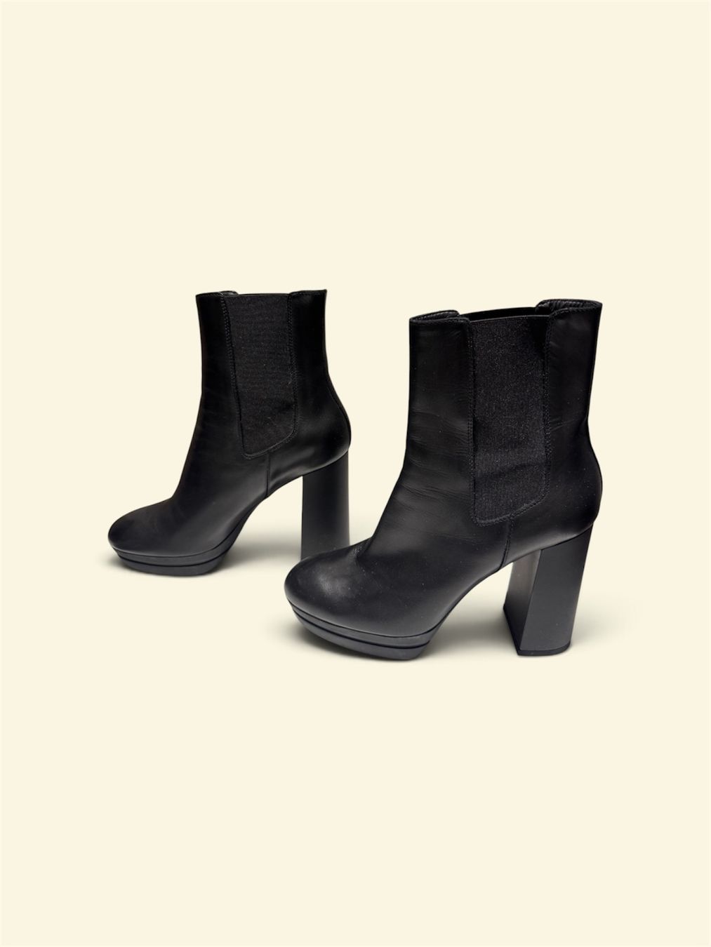 Hogan Damenschuhe: BOTTINES NOIRES À TALONS HOGAN – Gebraucht aus Cologny von ale_rr8m