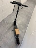E-Scooter Micro mit Ladegerät gebraucht guter Zustand