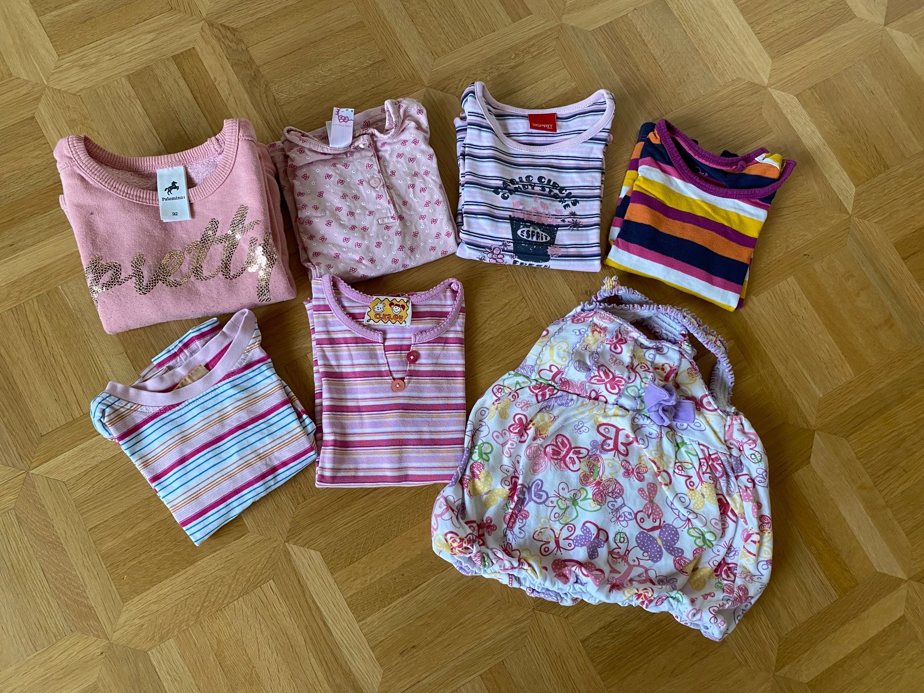 Lotti & Set di vestiti: Kleiderpaket rosa Gr. 92 (110) – Usato da Vilters venduto da Zwaergli13