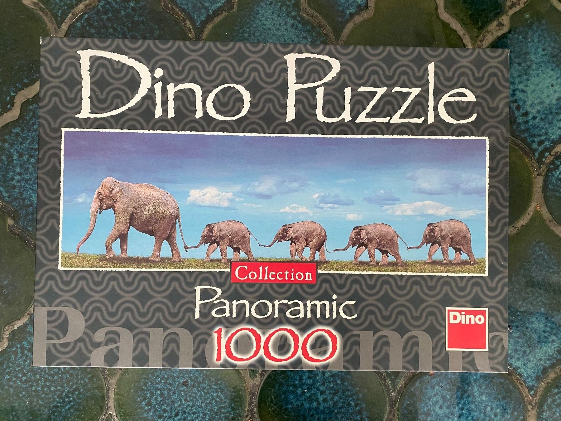 Puzzles: Dino Puzzle Panoramic 1000 / mit Elefantenmotiv – Neu und originalverpackt aus Emmen von Carbru