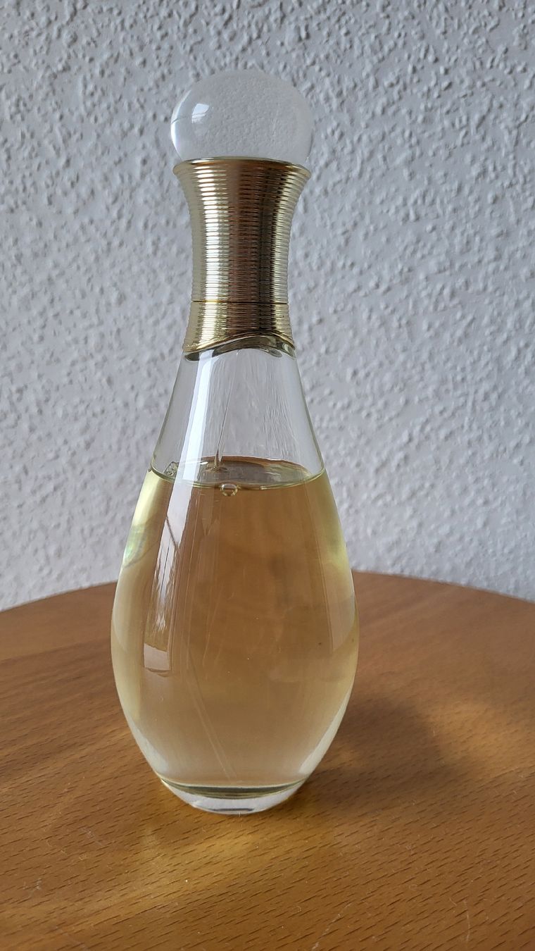 Oli essenziali: J'adore Huile Divine 145ml – Usato da Muttenz venduto da Igma