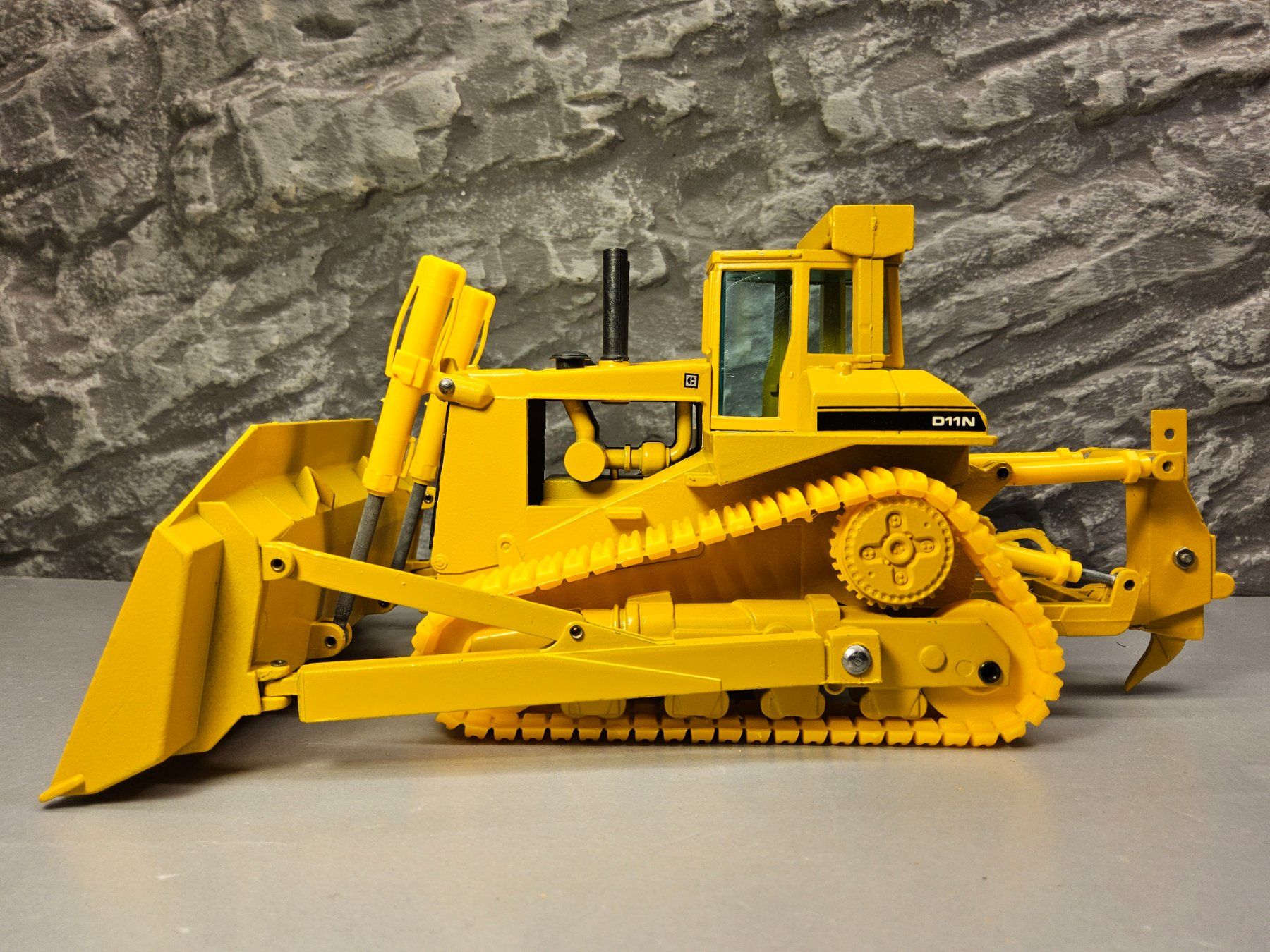 No Nzg/ Conrad Caterpillar D11N Tracteur A Chaînes