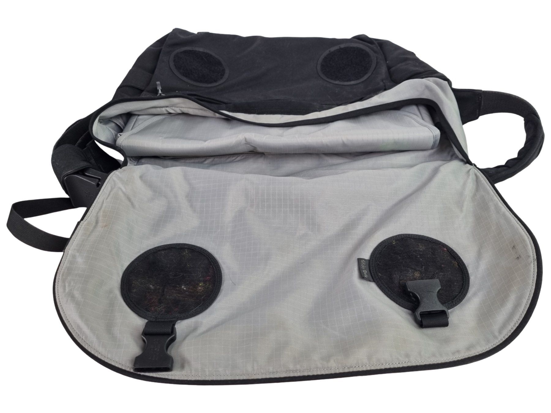 Crumpler Taschen: CRUMPLER Sticky Date Laptoptasche – Gebraucht aus Wangen b. Olten von Restwert_Wangen 2
