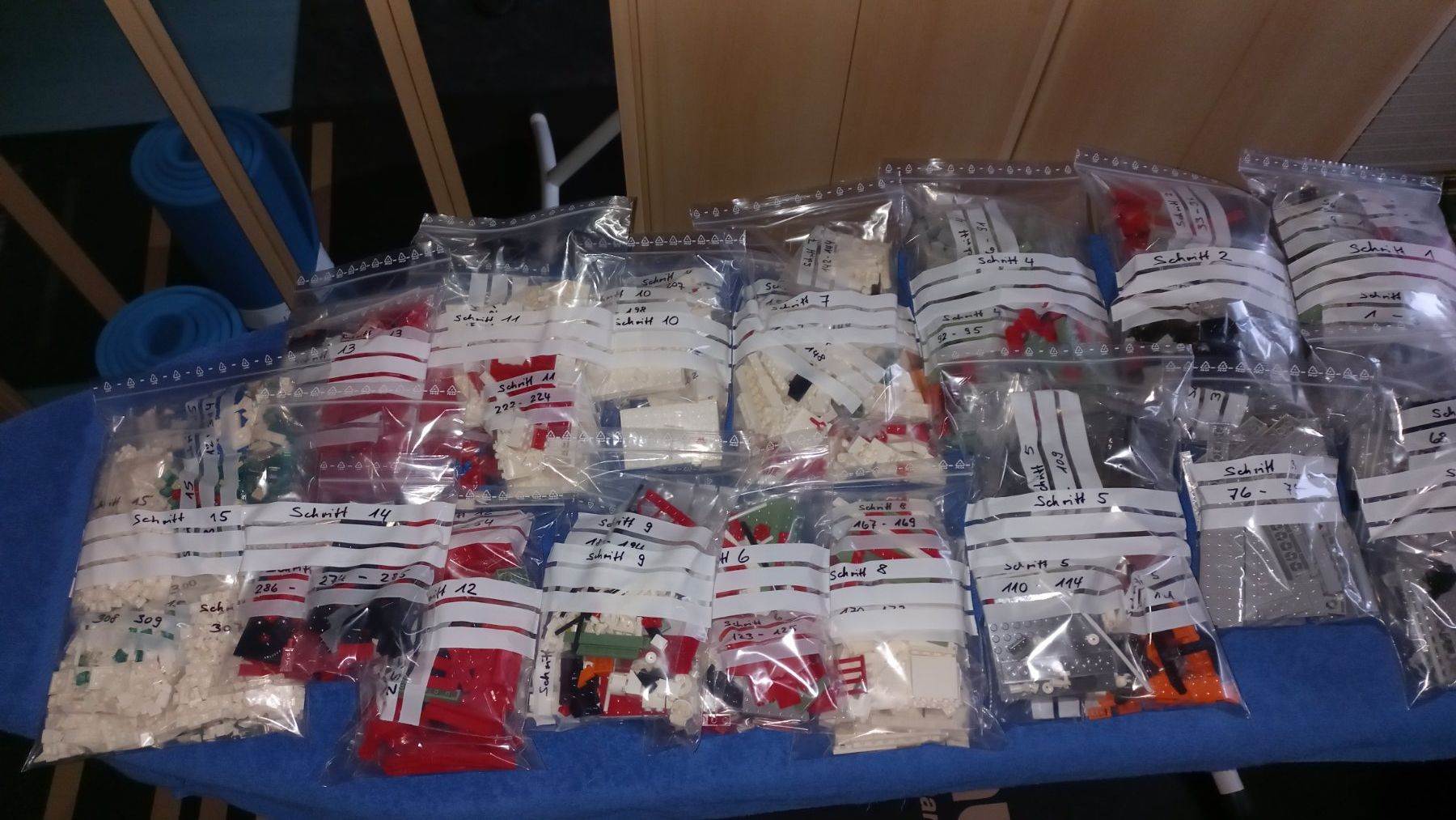 Kit di modellismo & Modellini statici: Forschungsschiff aus  6000 Klemmbausteinen – Usato da Bönigen venduto da pantenoros068 3