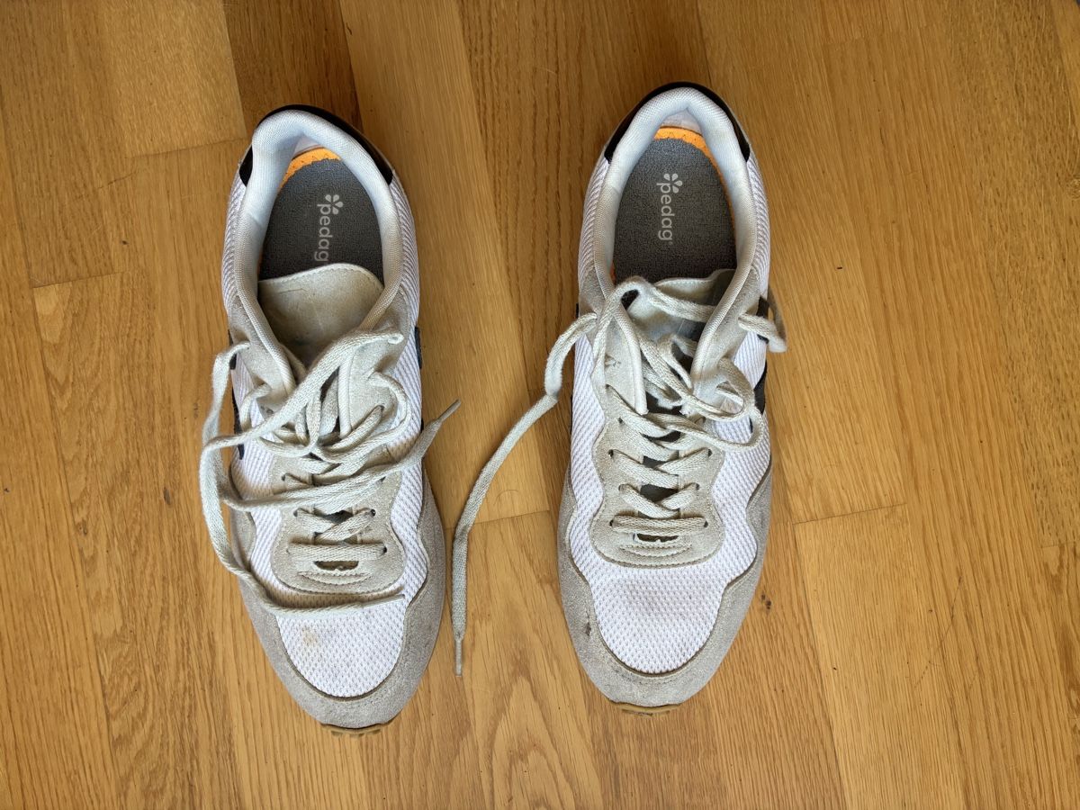 Chaussures hommes: Veja V-10 Sneaker Weiss Grösse 46 gebraucht – D'occasion à Zürich par Malagant 1