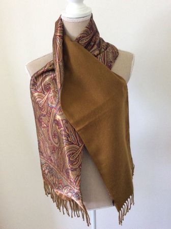 Schal mit Paislymuster