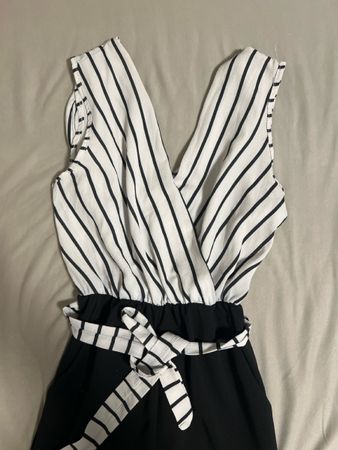 Damen Jumpsuit schwarz-weiss gestreift Grösse S guter Zustan