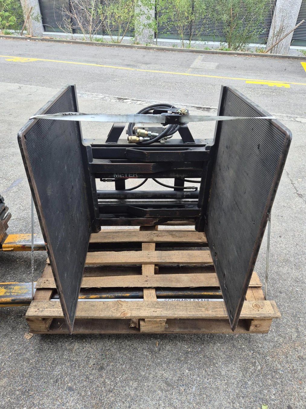 Carrelli elevatori e a forche: Stapler Geräteklammern – Usato da Aarau venduto da LM-Handel 1