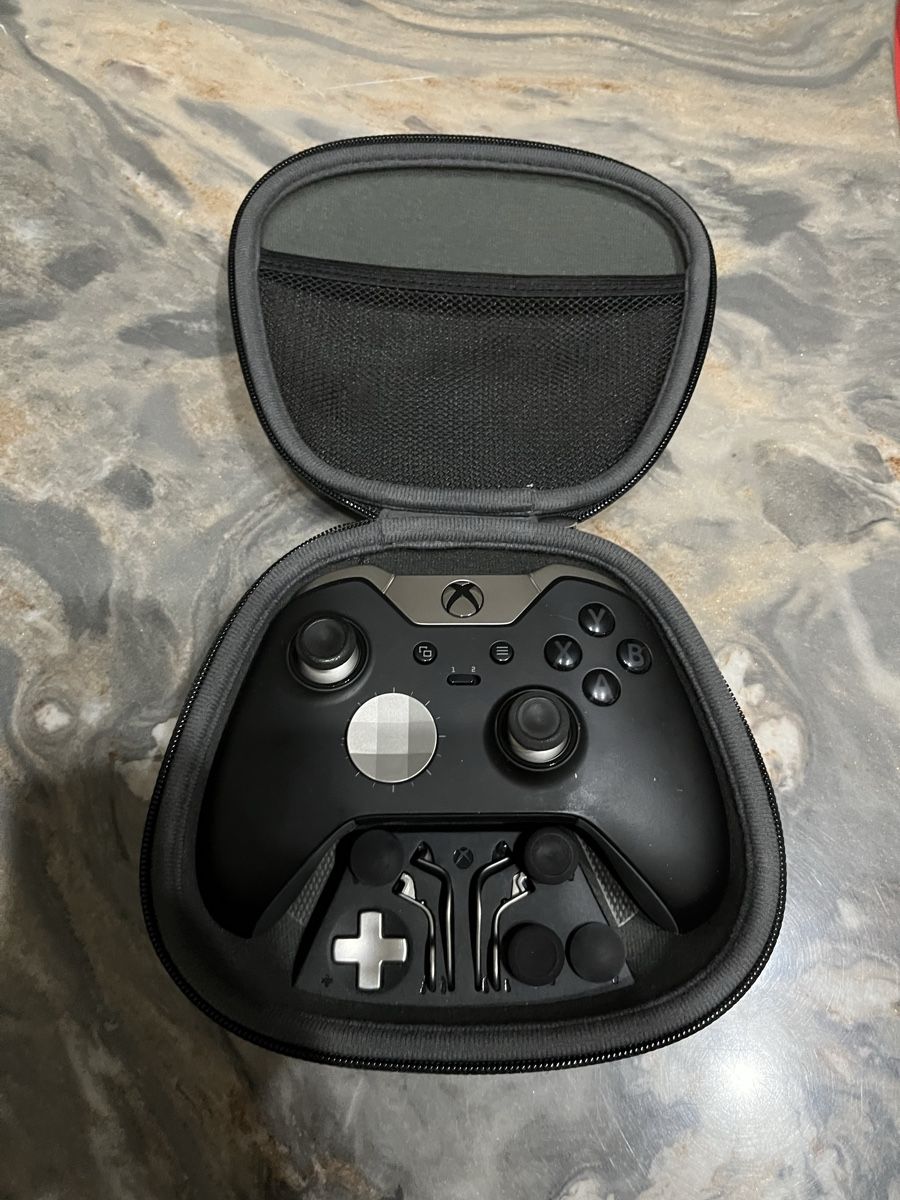 Microsoft Console: Manette Xbox Elite Serie + Mallette. – Usato da Genève venduto da Beyond-Time-Geneve