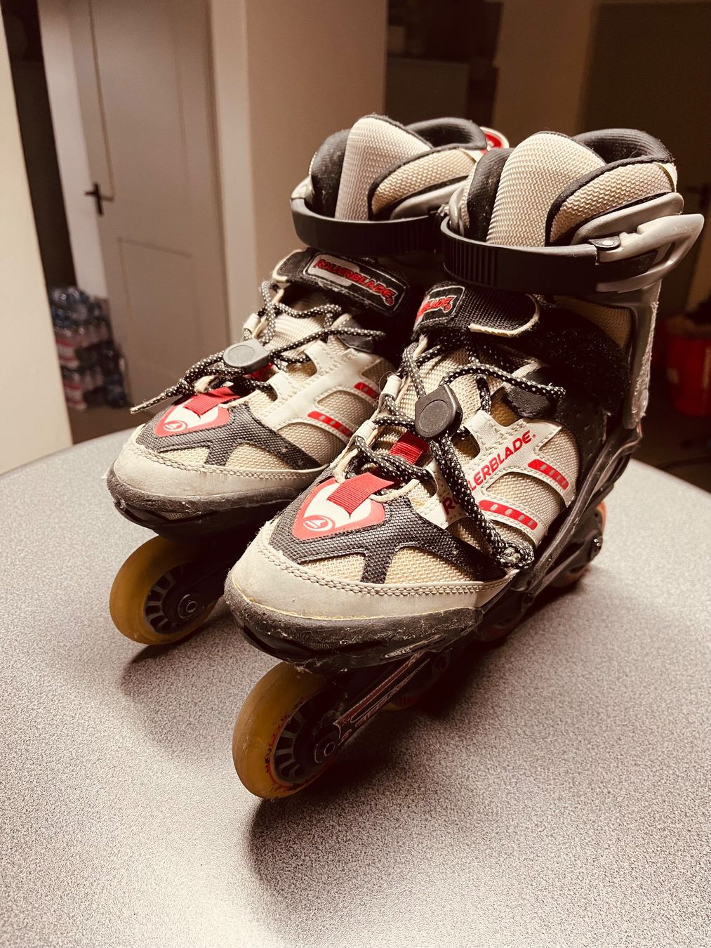 Pattini in linea & Pattini a rotelle: Inlineskates Rollerblade verstellbar – Usato da Siebnen venduto da mar_yd9r