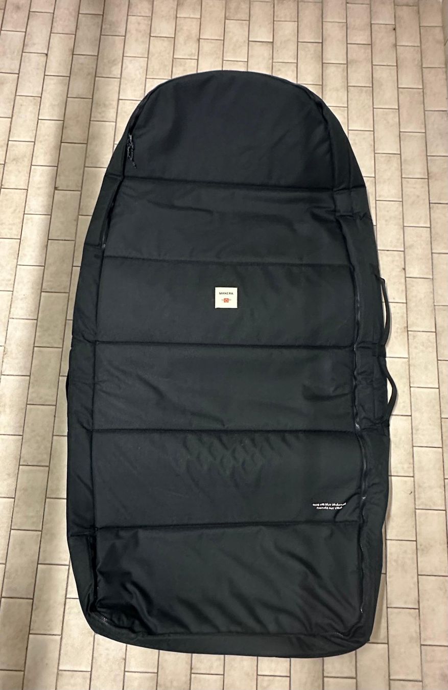 Borse: Manera Wingfoil Bag Wheels – Usato da Arosa venduto da Fara8