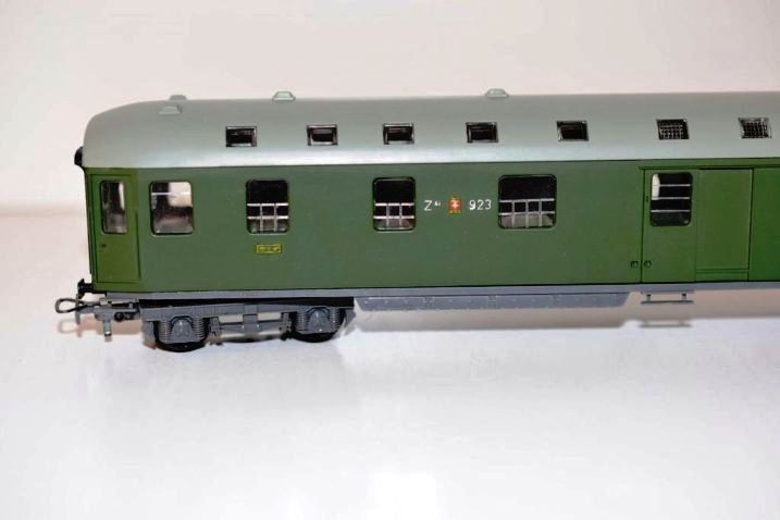 Kleinbahn Modellini di ferrovie: Kleinbahn H0 383: SBB Bahnpostwagen Z4 – Usato da Brüttisellen venduto da Rentner44zh 1