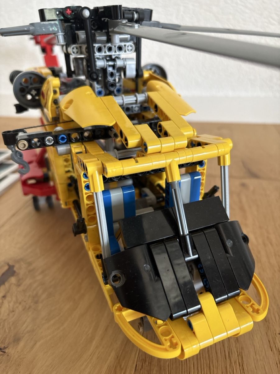 Lego Kit di costruzioni: LEGO Technic 9396 Helicopter mit Anleitungen – Usato da Uster venduto da Carpenter1 2