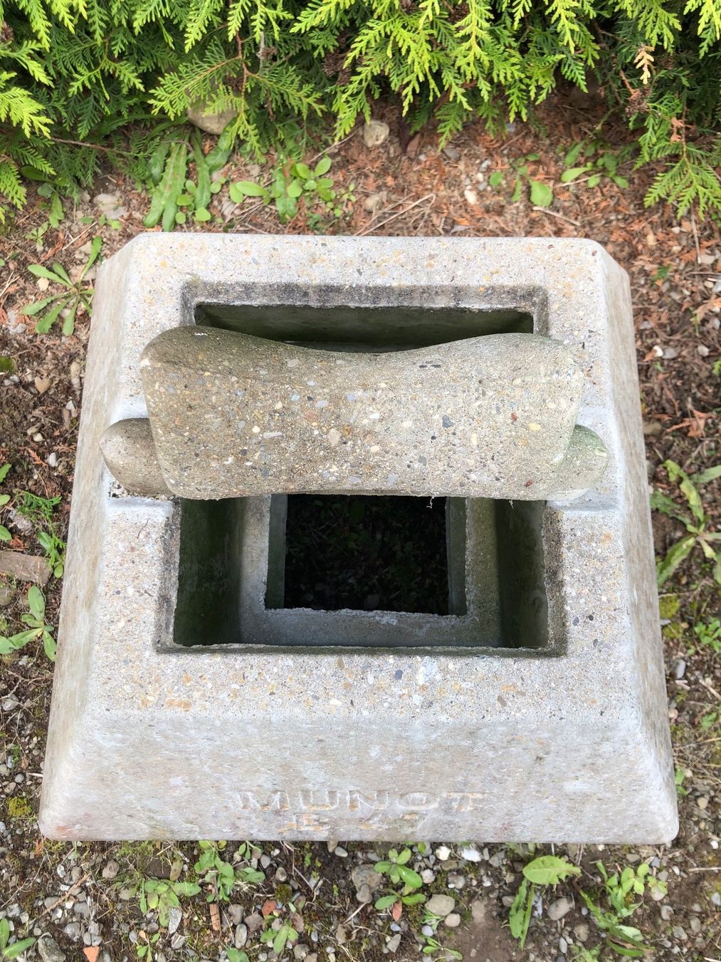 Camini: Kaminabdeckung MUNOT B 47, grau – Usato da Widen venduto da Paperboy2 6