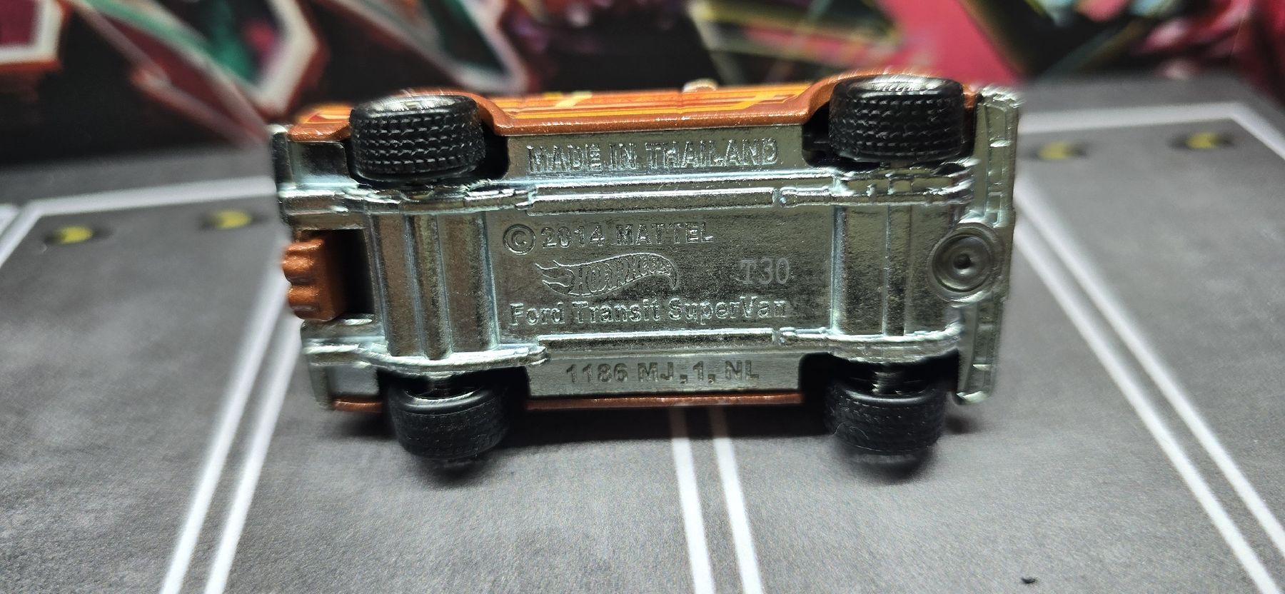 Hot Wheels Modellautos: Hot Wheels Ford Transit Premium – Neu (gemäss Beschreibung) aus Frauenfeld von ufo_yk6c 2