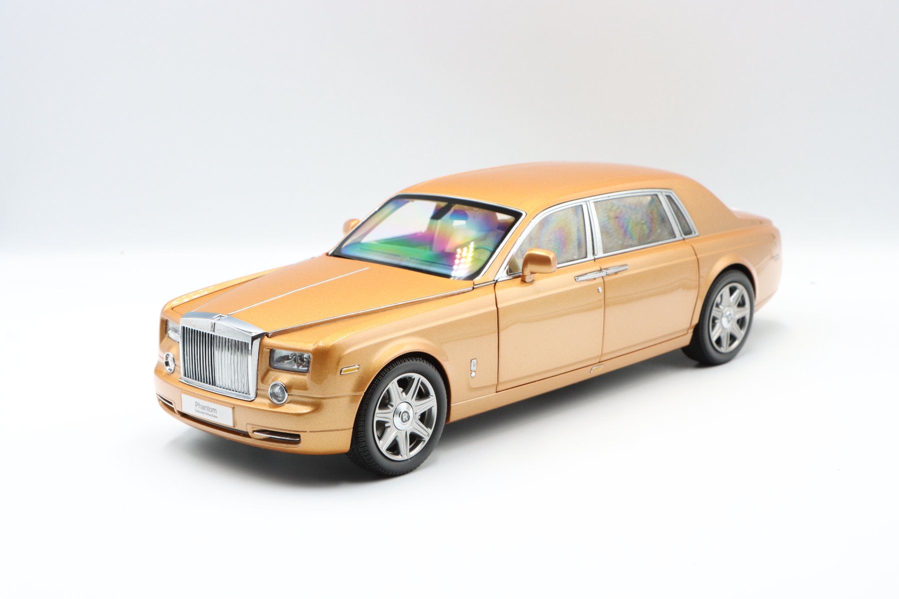 Rolls Royce Modellautos: Rolls Royce Phantom EWB 2012 1:18 Kyosho – Neu und originalverpackt aus Bühl b.Aarberg von modelldiecast 3