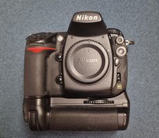 Nikon D700 Vollformatkamera mit Hochgriff + Zubehör
