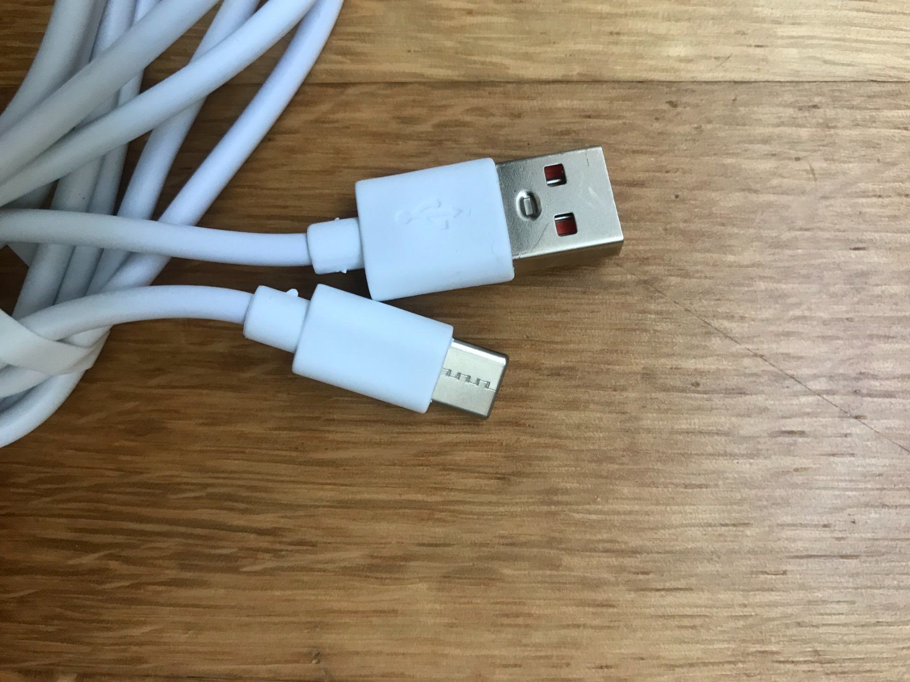 Cavi: USB-A auf USB-C Ladekabel 6A weiss – Nuovo (secondo la descrizione) da Zug venduto da Cry71 2