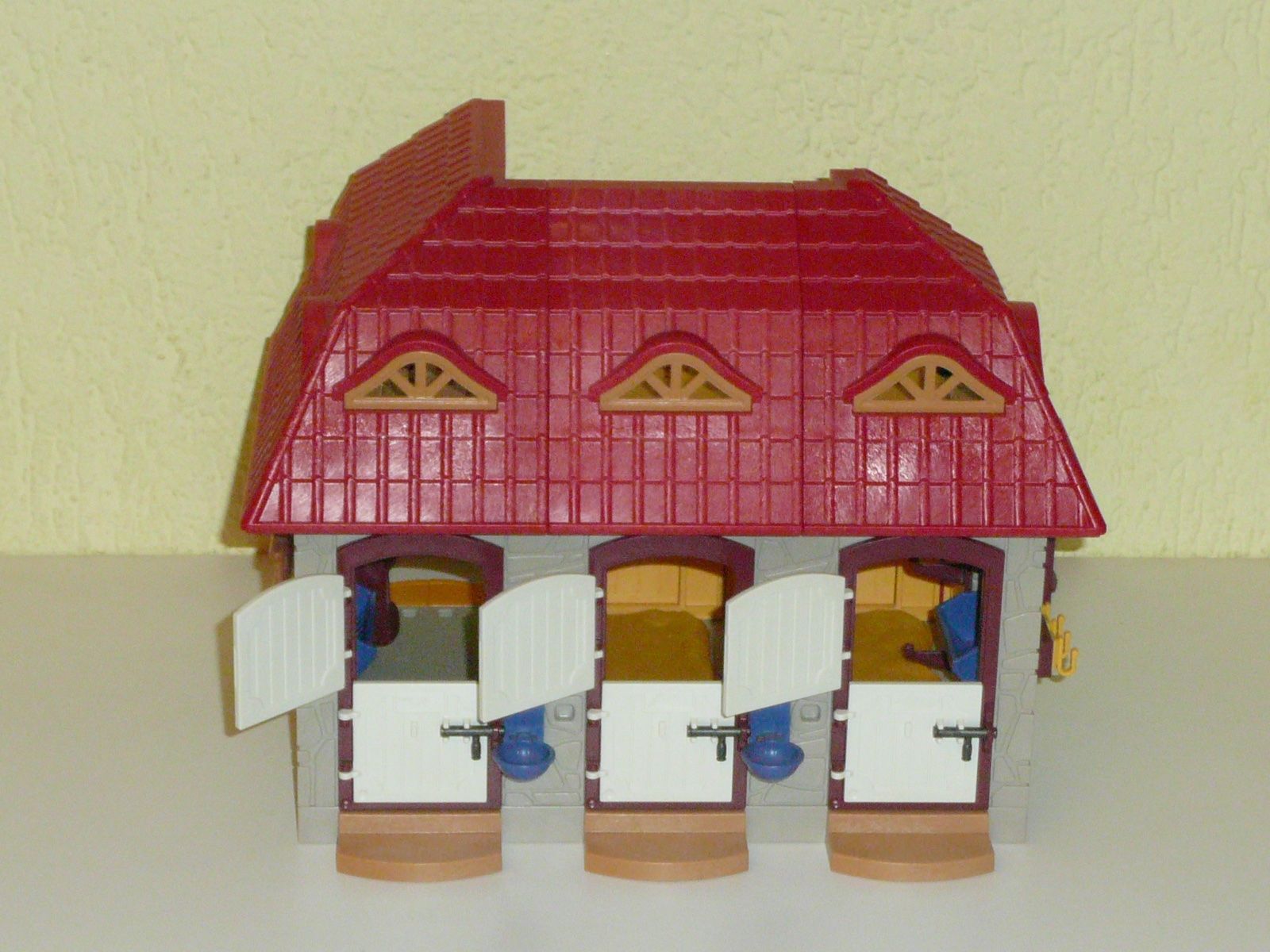Playmobil Giocattoli: Playmobil " Pferdestall " – Usato da Kriens venduto da Taurus12 4