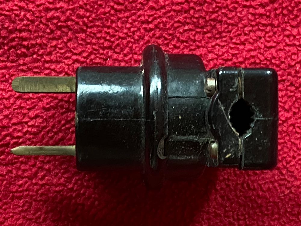 Stecker: Stecker antik - Anschauungsmaterial – Defekt aus Rehetobel von melina0412 3