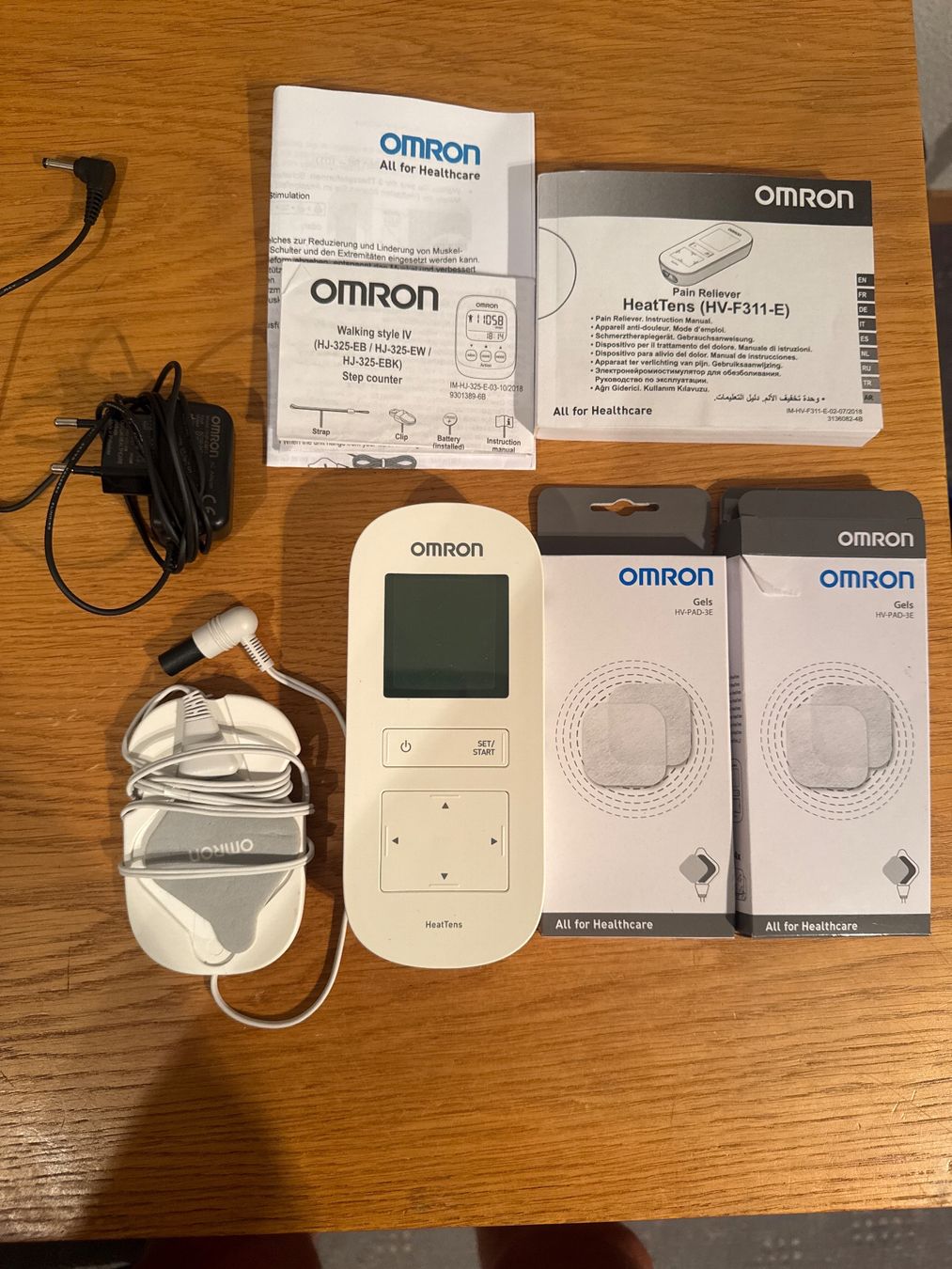 Omron Medizinische Geräte: Omron HeatTens HV-F311-E Schmerzlinderer mit Elektroden – Gebraucht aus Rüti b. Büren von helscherj 1