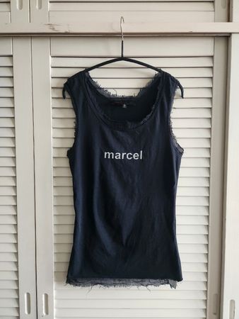Marcel Marongiu débardeur en coton noir.