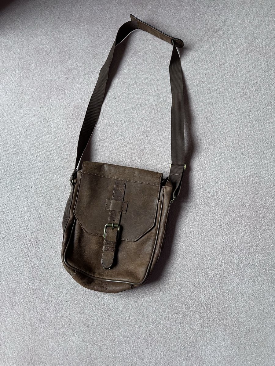 Reisekoffer: Travel bag – Gebraucht aus Bex von roopa.gorla 2