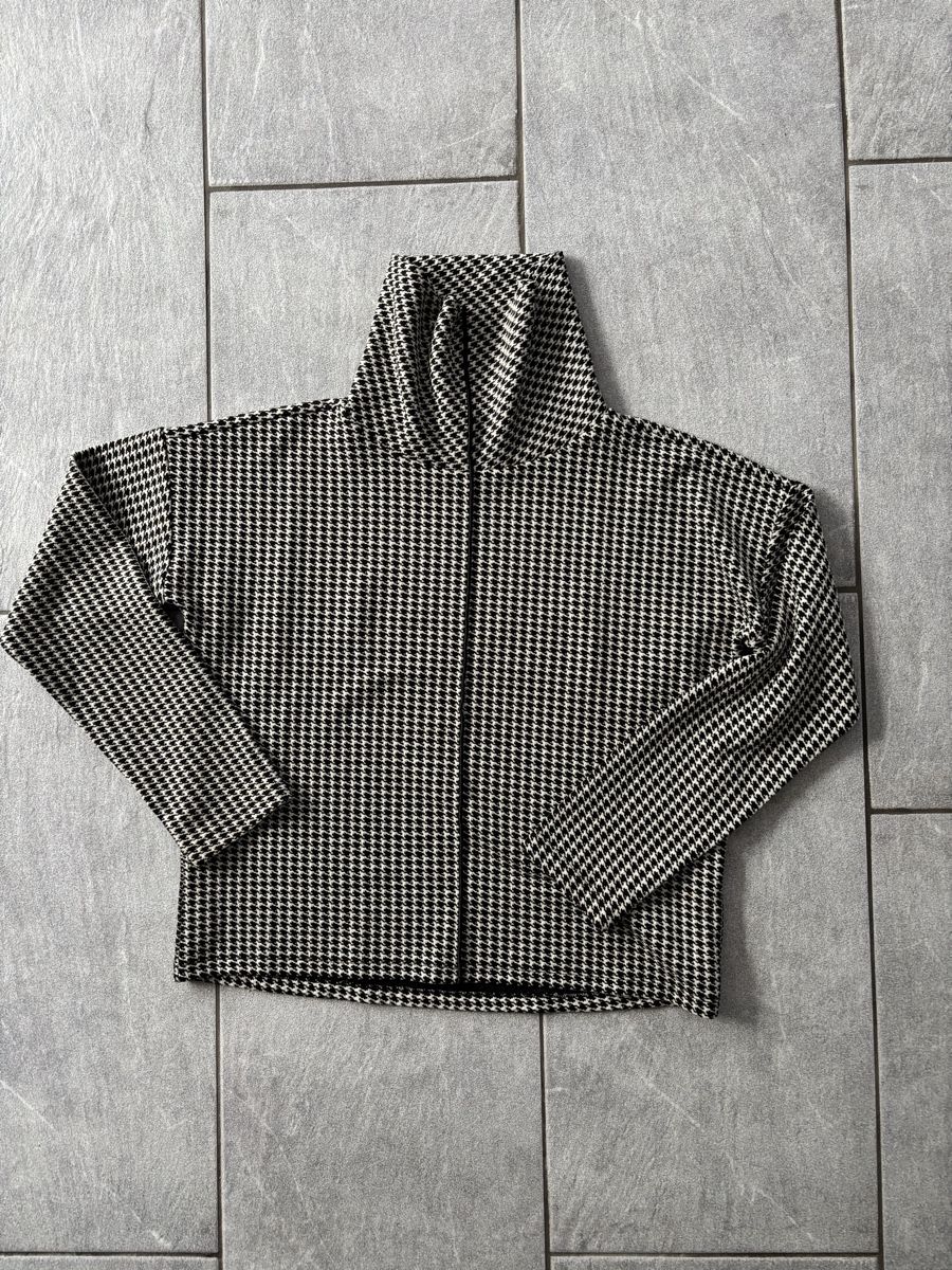 Opus Maglioni & Felpe: Opus Strickpulli Hahnentrittmuster Schwarz-Weiss Top Zustand – Nuovo (secondo la descrizione) da Busswil BE venduto da Hamdulilla