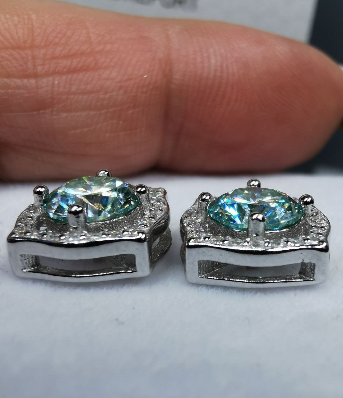 Orecchini pendenti & Orecchini a lobo: Boucles d'oreille argent avec moissanites 2 ct certifié GRA – Nuovo e nell'imballaggio originale da Reconvilier venduto da Tsma67 8