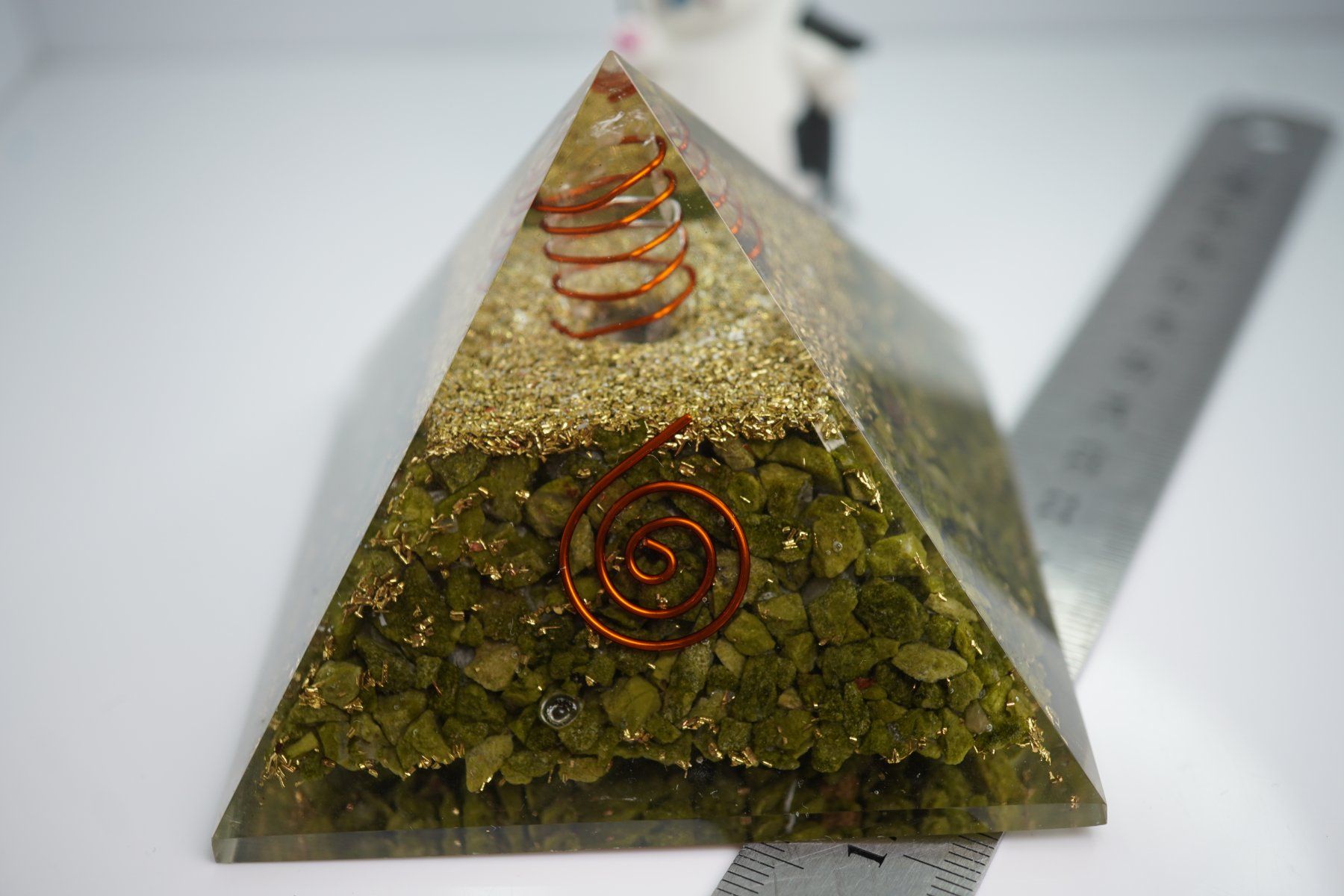 Mineralien & Heilsteine: Pistazien Opal    -Orgonit - Pyramide 75mm  ab 10.- – Neu und originalverpackt aus Eschenbach SG von topstone 5
