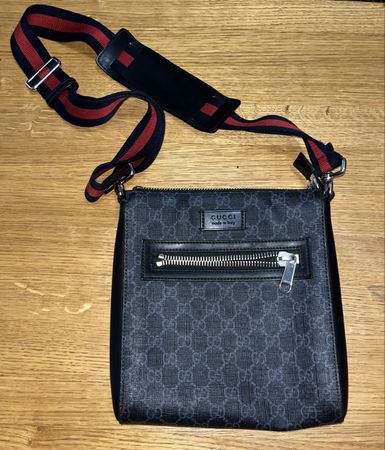 Sacoche Gucci noir 