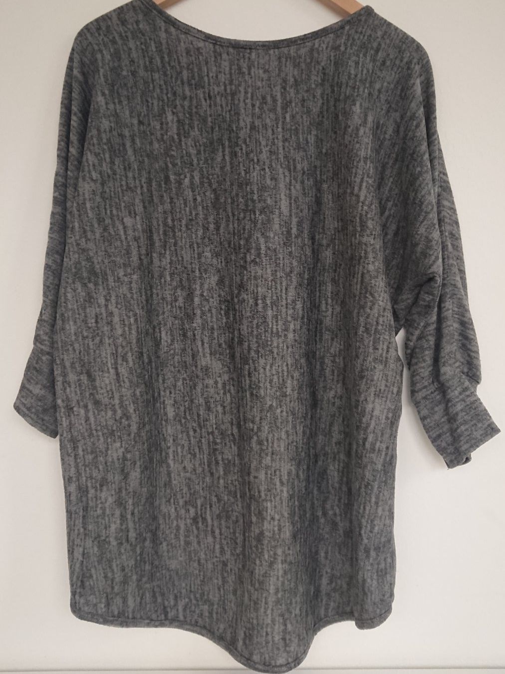 Pullover & Sweatshirts: Damen Pullover Today Gr. L Grau Schwarz meliert – Gebraucht aus Hallau von CHACLA 2