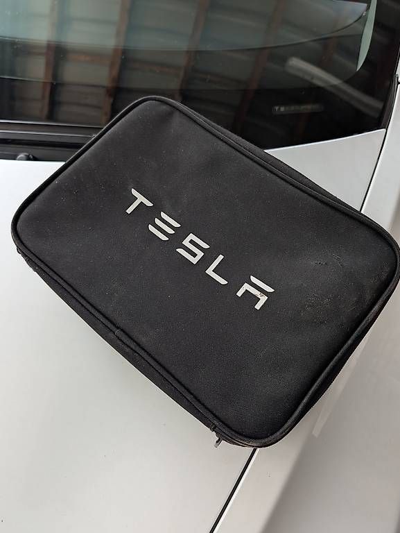 Attelages de remorque: Tesla Anhängerkupplung – D'occasion à Erstfeld par up. 4