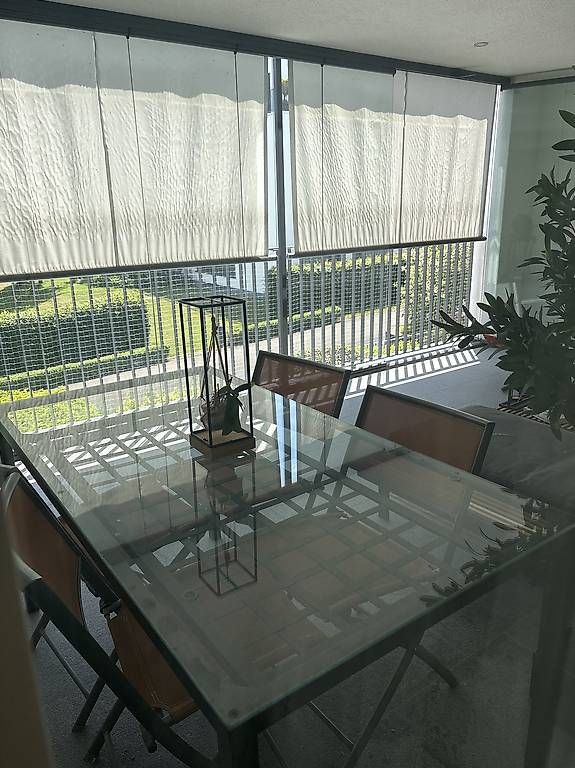 Set di tavolo e panche: Balkon-/Gartenlounge Set mit Glastisch & 6 Stühlen – Usato da Stäfa venduto da den_5qnz