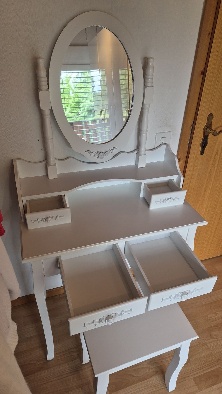 Ikea Tavoli da trucco: Schminktisch – Usato da Walliswil venduto da nasommer 1