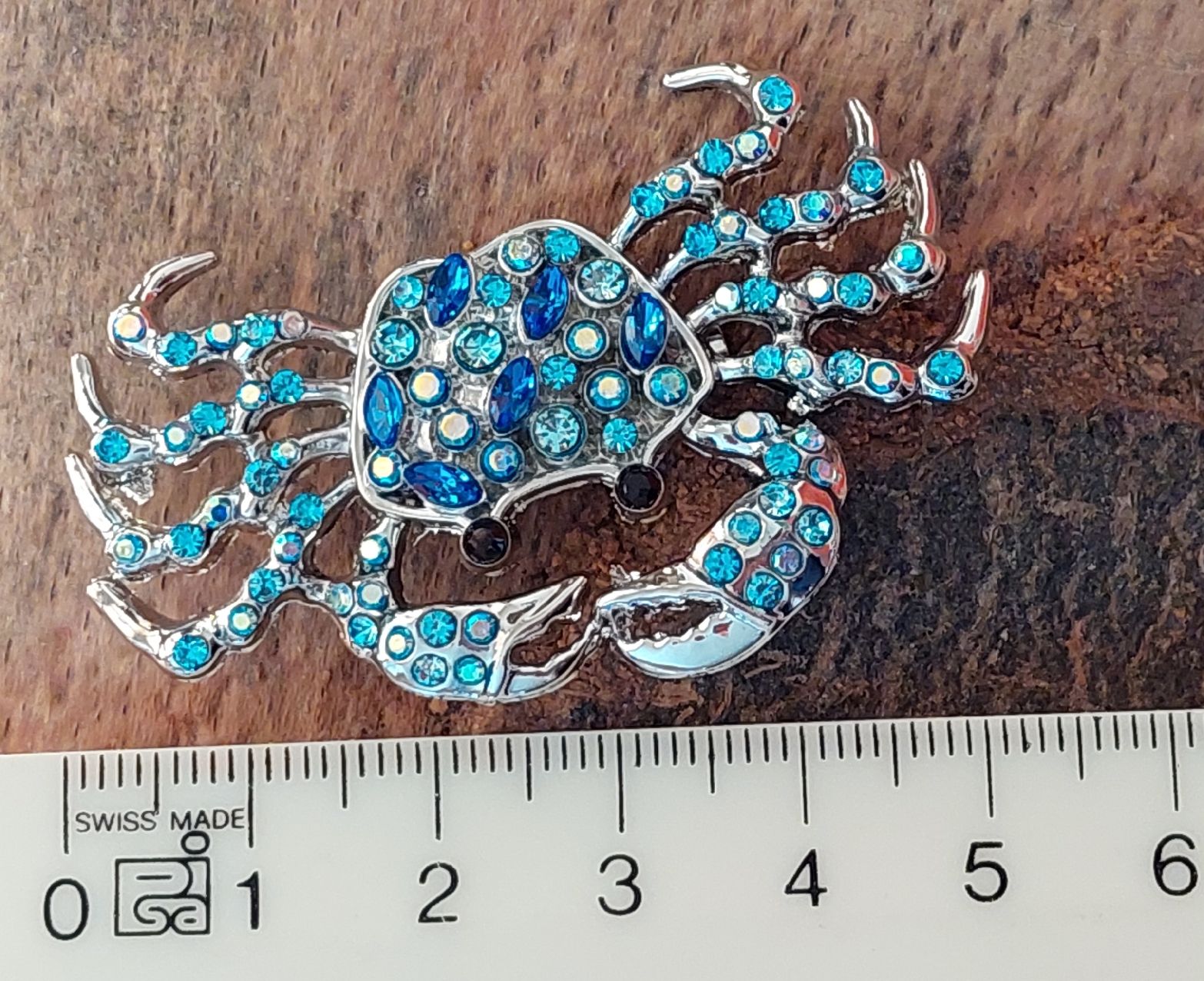 Spille & Fermagli: Brosche Krebs Krabbe mit Strass-Steinen, Silber-Blau – Usato da Oberwil BL venduto da Hunajakakku 5