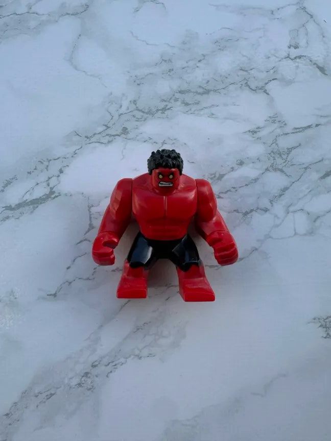 Lego Figurines: LEGO Red Hulk Big Fig (sh0370) – D'occasion à Mellingen par simon8807