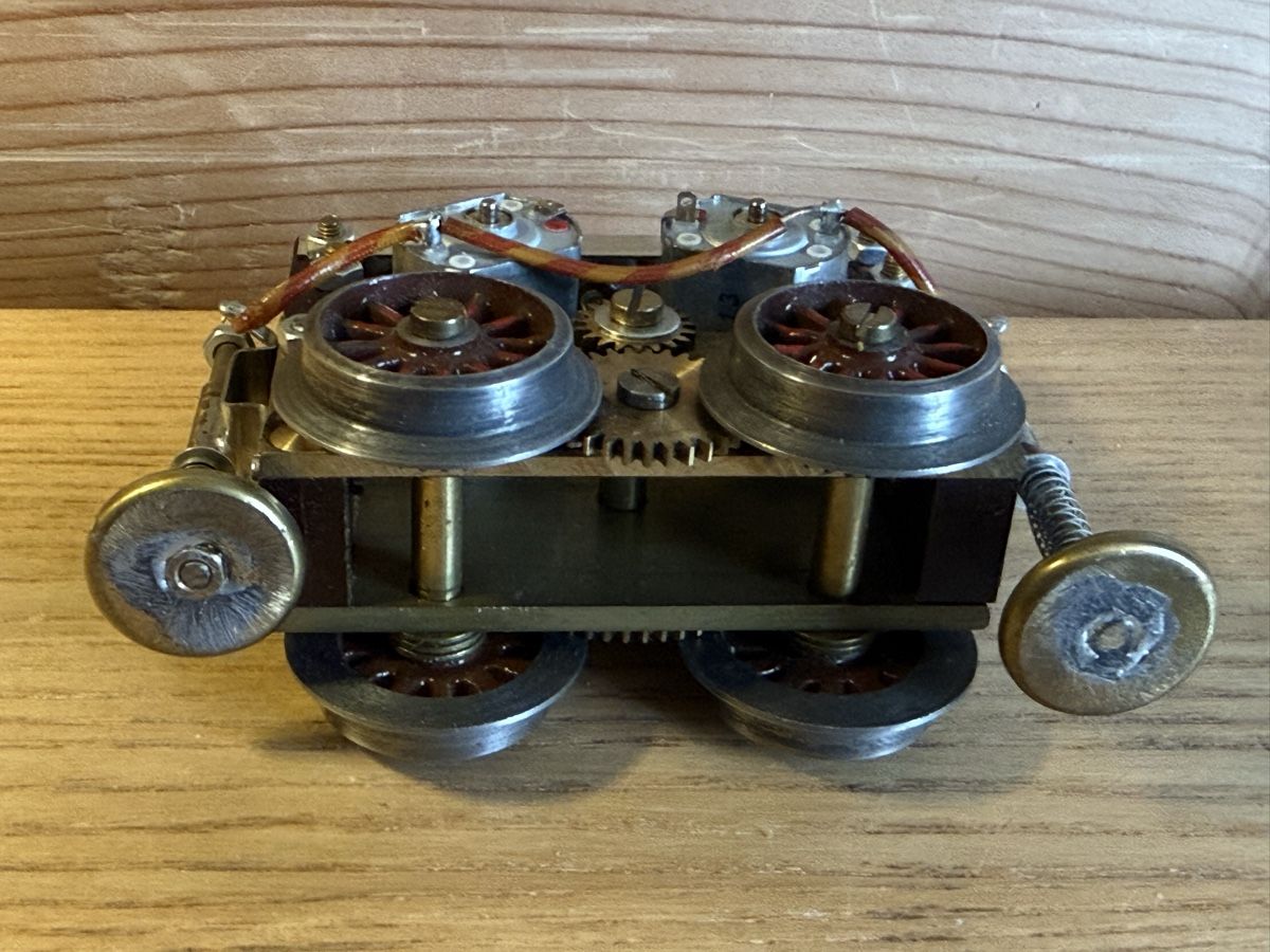Modellini di ferrovie: Spur 0 Eigenbau Lokantrieb DC 2 Motoren  – Usato da Amden venduto da vipernatter 7