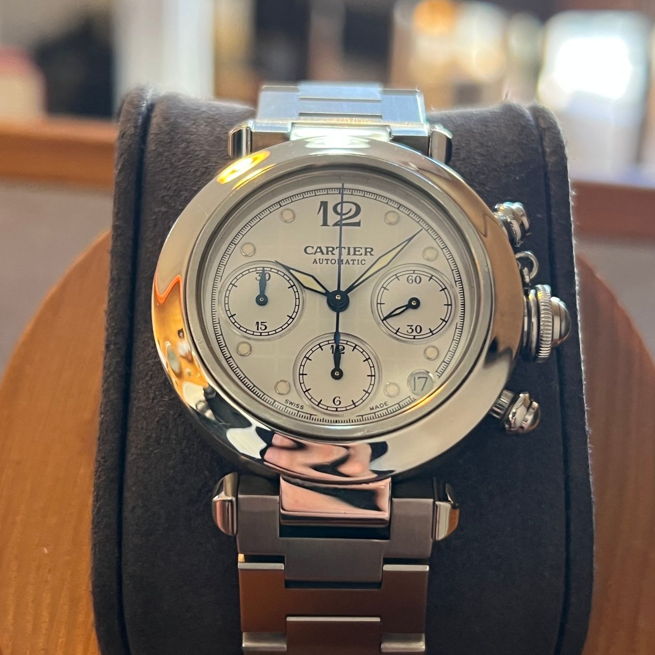 Cartier Orologi: Cartier Pasha C Automatic Chronograph Full Set W31039M7 – Usato da Carouge GE venduto da Watchaser