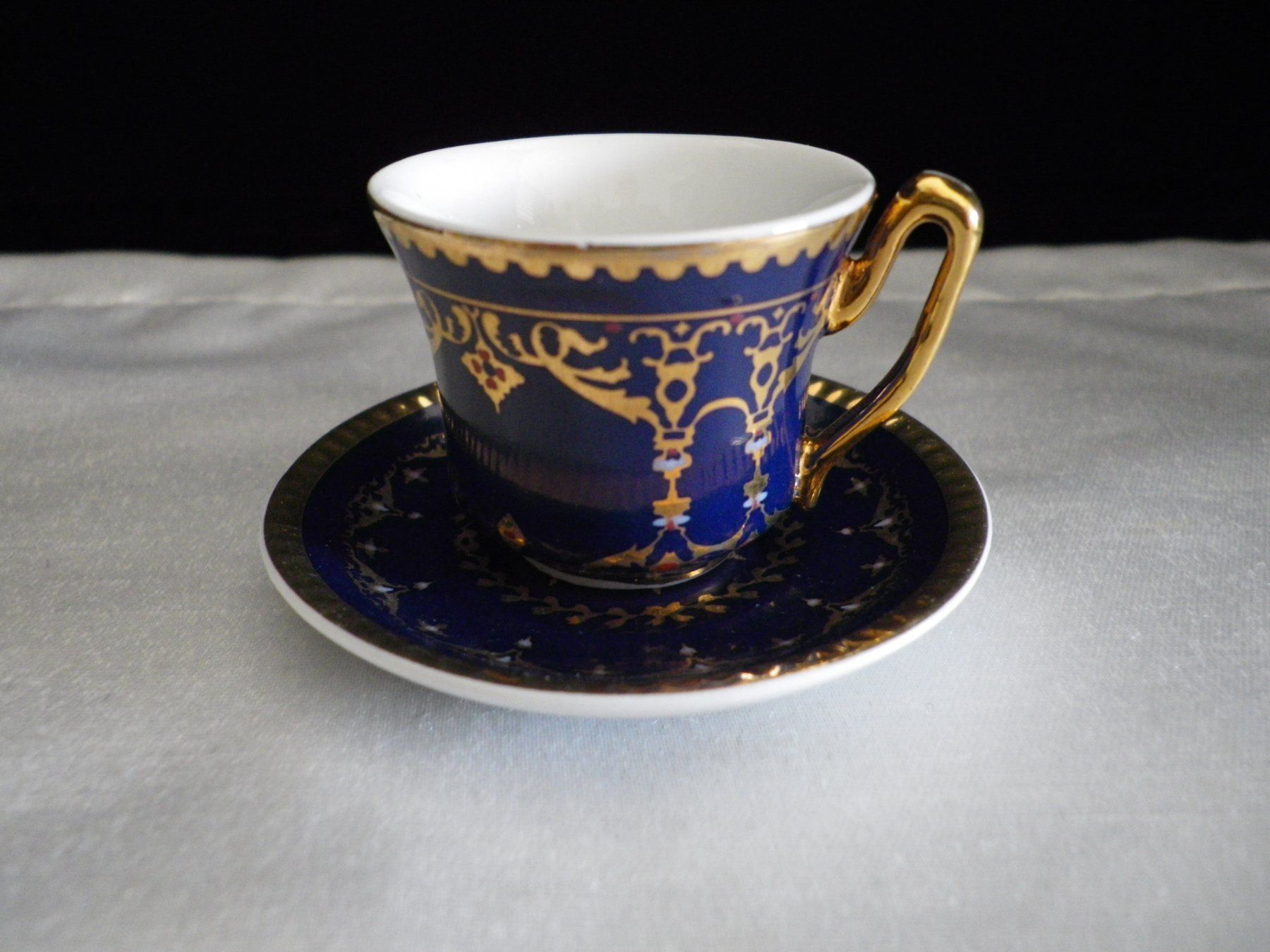 Tazze: Mini-Sammlertasse d'Artiste – Usato da Reinach venduto da Mietze 1