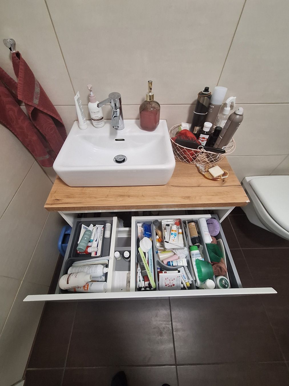 Mobili per bagno: Bade Möbel komplett wie auf Bild – Usato da Oberwil BL venduto da rol_gq8v 4