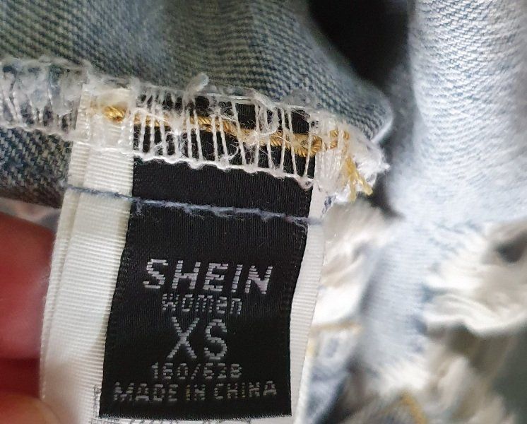 Shein Altro abbigliamento per bambina: Kurze Jeansweste, Gr. XS – Nuovo (secondo la descrizione) da Unterentfelden venduto da LookoutMt 5