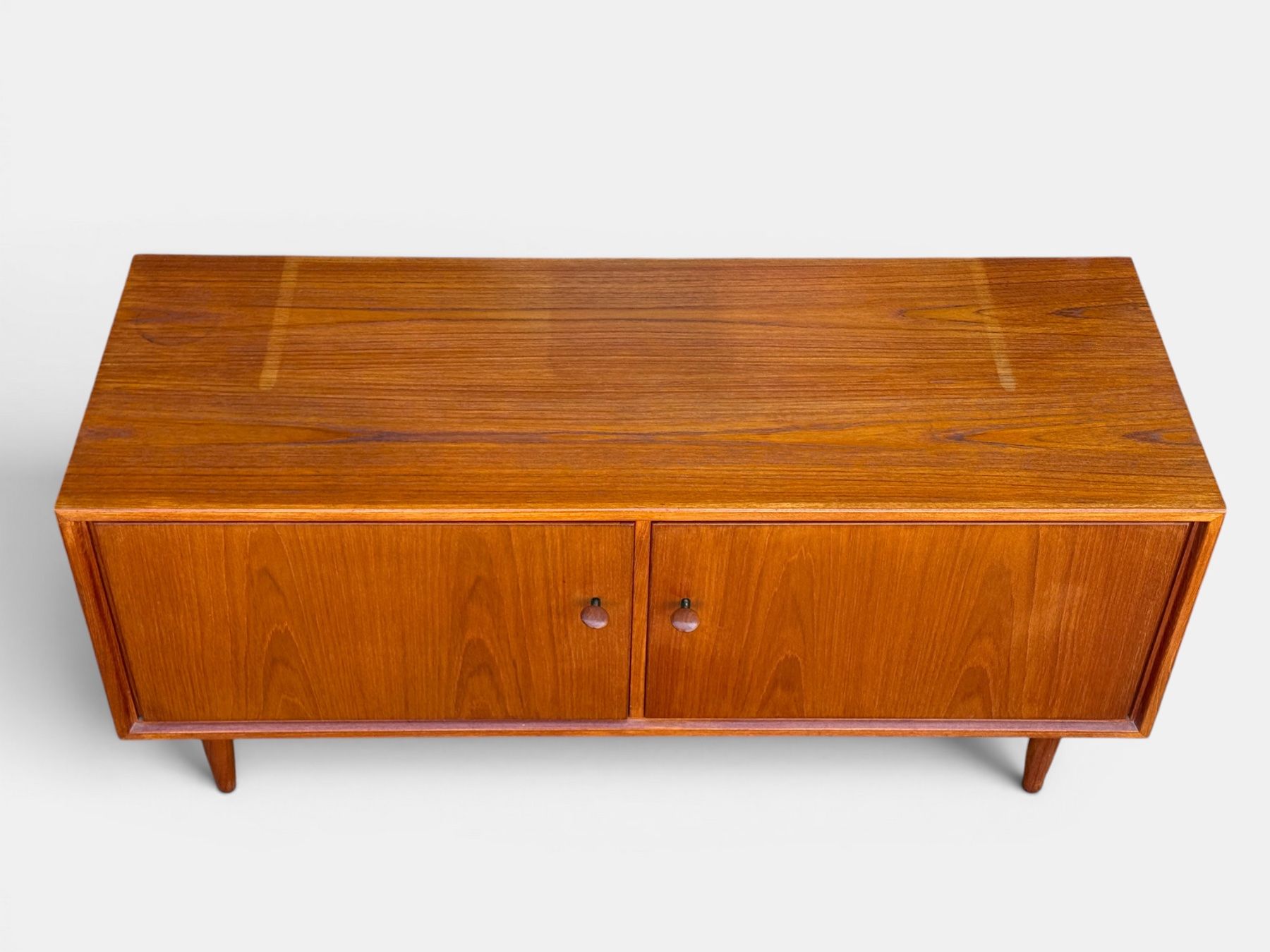 Cassettiere: Swiss Teak Kommode // 1960er – Usato da Schinznach-Dorf venduto da mix 8