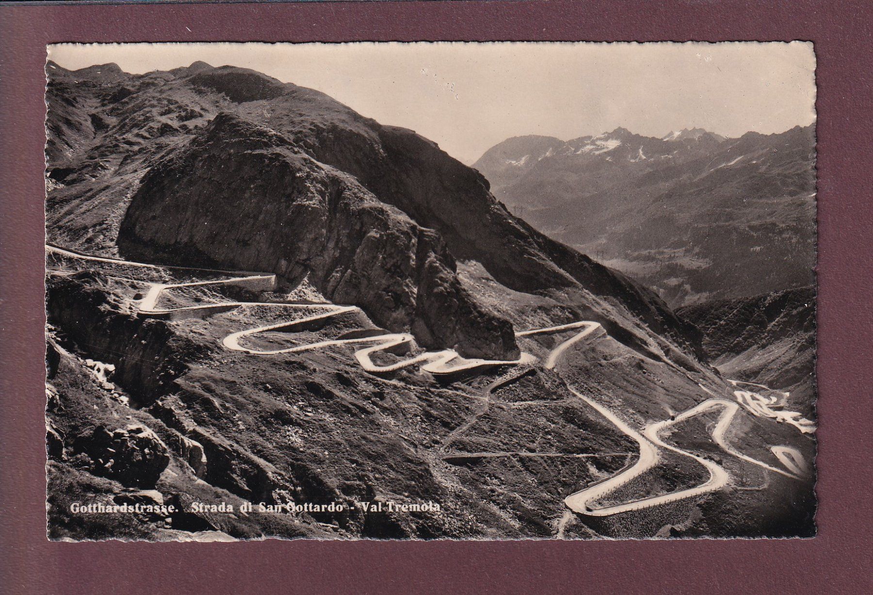 Cartoline postali: Gotthardstrasse - VAL TREMOLA – Usato da Pully venduto da nicecards